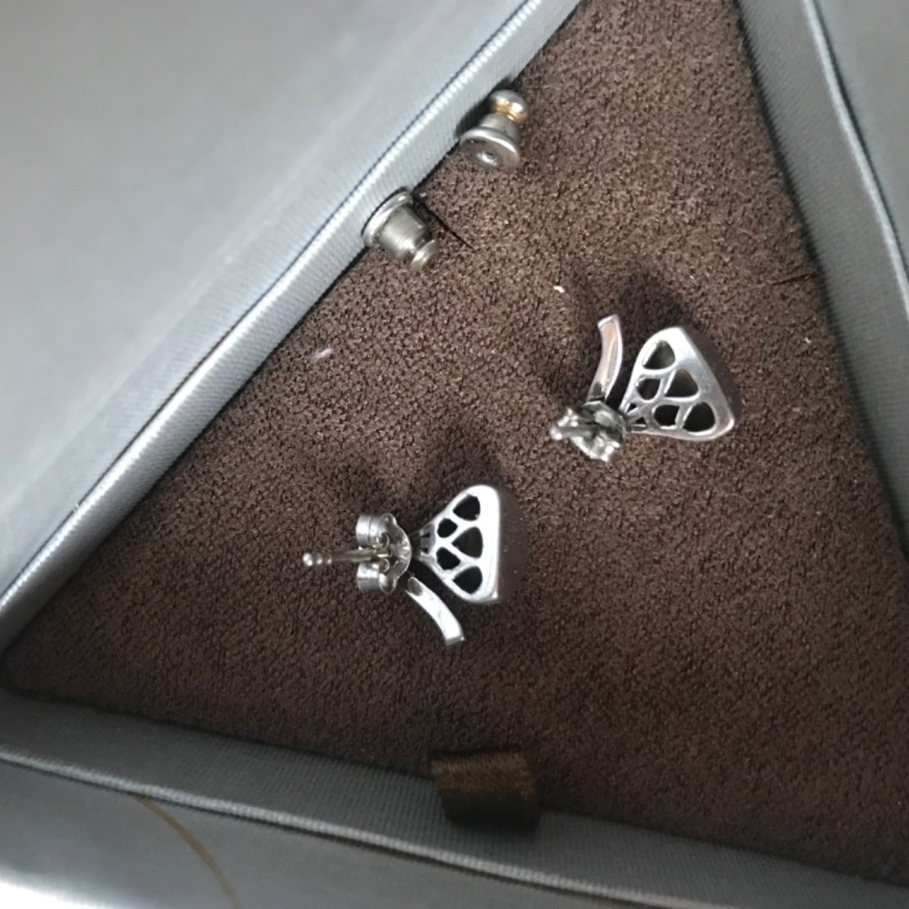 RARE 925 Hershey Kiss studs from the Hershey store in nyc - Picture 5 of 9